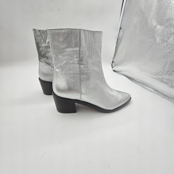 Madewell Darcy Ankle Boot Silver Metallic Stacked Heel Zip-Up Size 9 - Picture 8 of 16